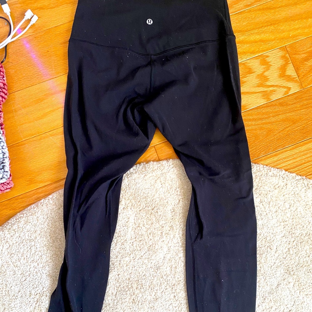 Lululemon size 6 leggings